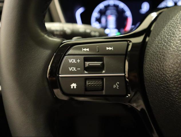 Photo of 2024 Lunar Silver Metallic Honda Pilot