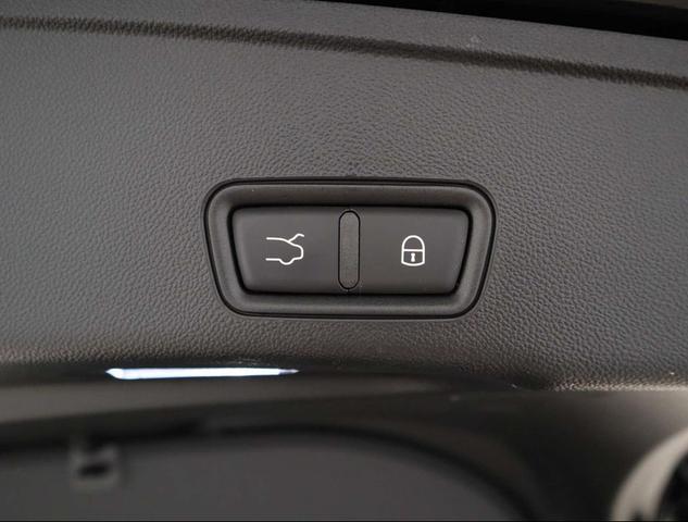 Photo of 2023 Nero Tempesta Metallic Maserati Grecale
