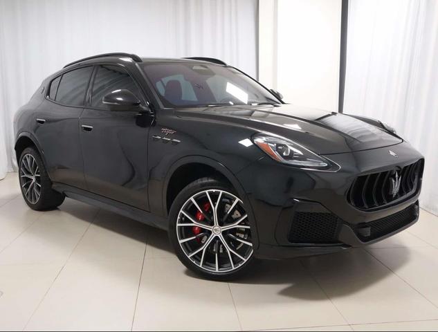 Photo of 2023 Nero Tempesta Metallic Maserati Grecale