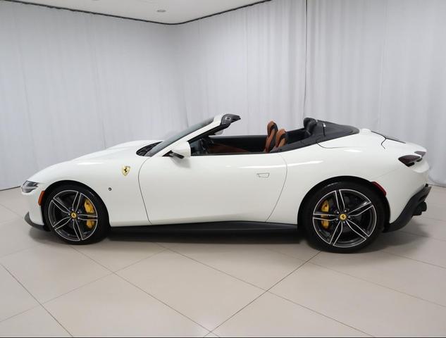 Photo of 2024 White Ferrari Roma Spider