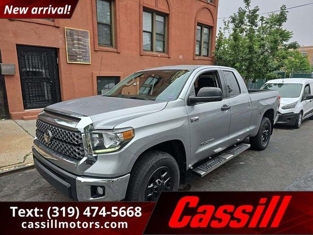 Photo of 2018 Silver Toyota Tundra