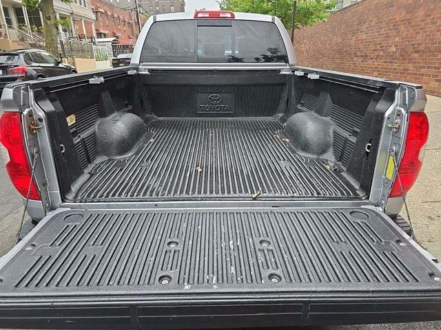 Photo of 2018 Silver Toyota Tundra