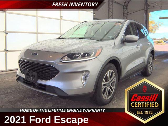 Photo of 2021 Silver Metallic Ford Escape