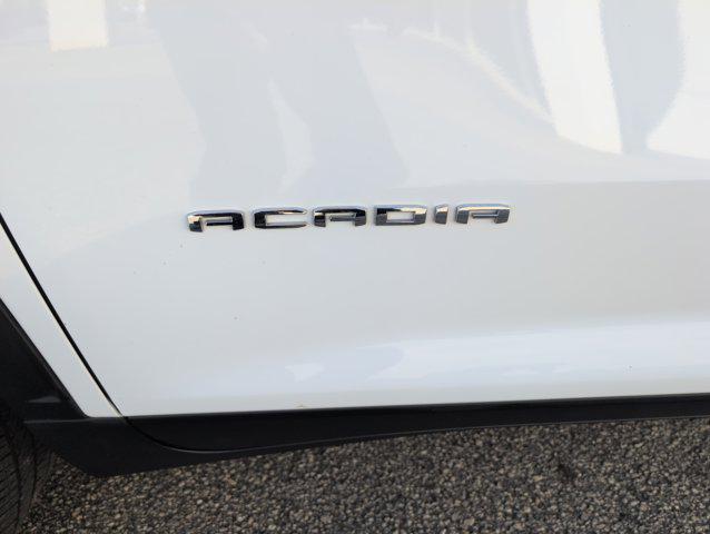 Photo of 2025 Summit White GMC Acadia