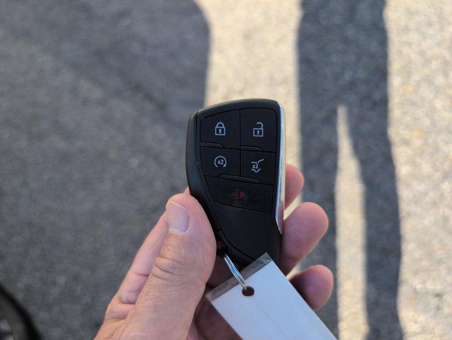 Photo of 2025 Summit White GMC Acadia