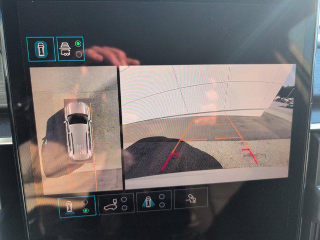 Photo of 2025 Summit White GMC Acadia