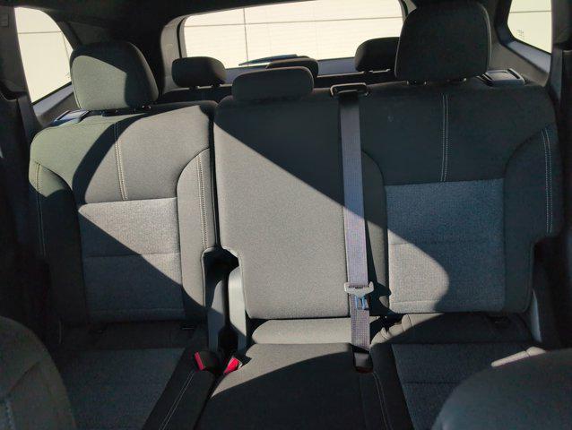 Photo of 2025 Summit White GMC Acadia