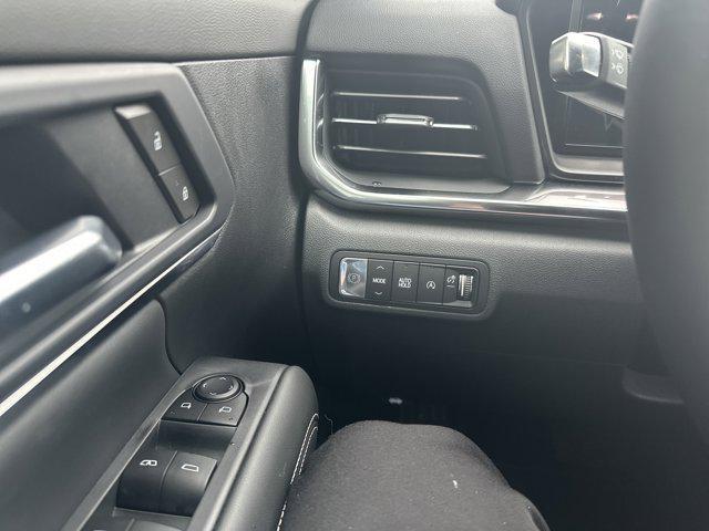 Photo of 2025 Summit White GMC Terrain