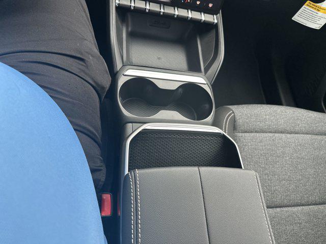 Photo of 2025 Summit White GMC Terrain