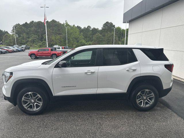 Photo of 2025 Summit White GMC Terrain