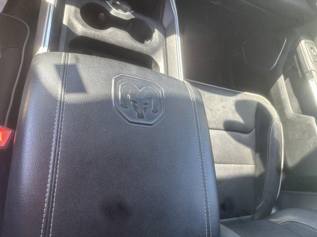 Photo of 2020 Diamond Black Crystal Pearlcoat RAM 1500