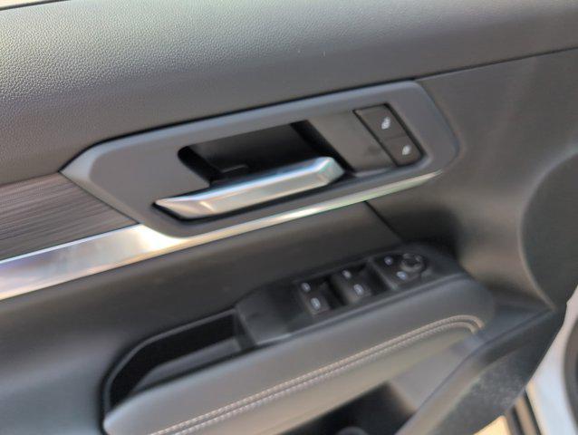 Photo of 2026 Summit White GMC Terrain
