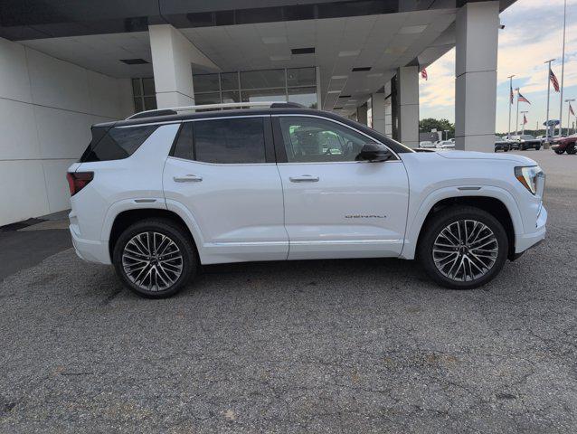 Photo of 2026 Glacier White Tricoat GMC Terrain
