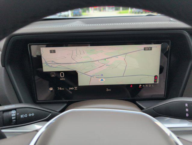 Photo of 2026 Glacier White Tricoat GMC Terrain