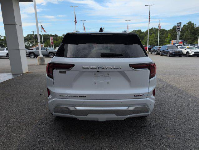 Photo of 2026 Glacier White Tricoat GMC Terrain