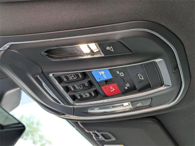 Photo of 2025 Bright White Clearcoat Jeep Grand Cherokee L