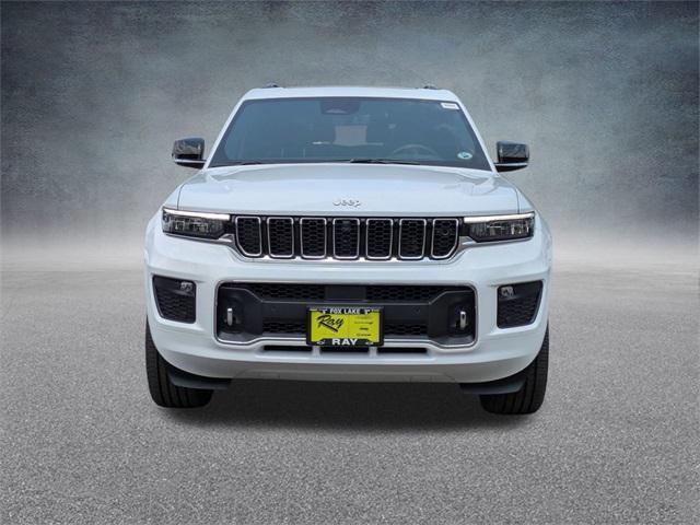 Photo of 2025 Bright White Clearcoat Jeep Grand Cherokee L