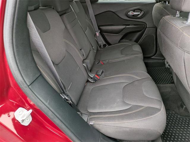 Photo of 2016 Deep Cherry Red Crystal Pearlcoat Jeep Cherokee