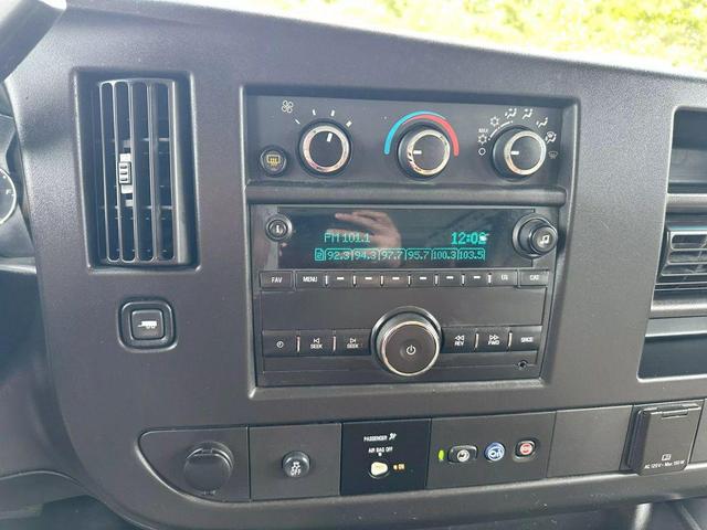 Photo of 2019 Summit White GMC Savana 2500