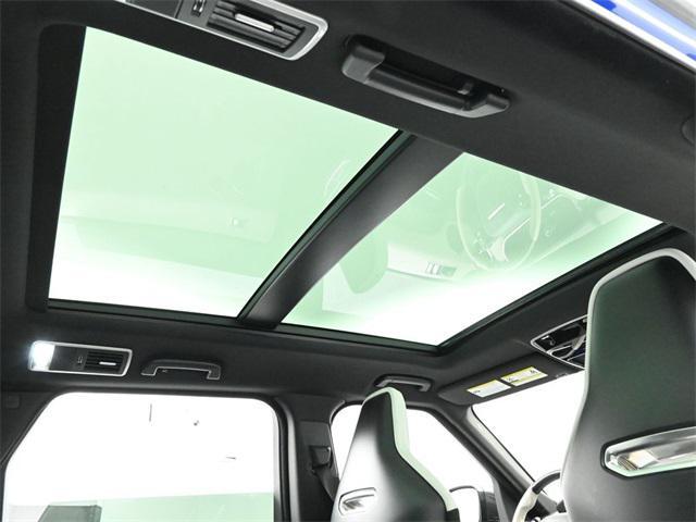Photo of 2019 Blue Land Rover Range Rover Sport