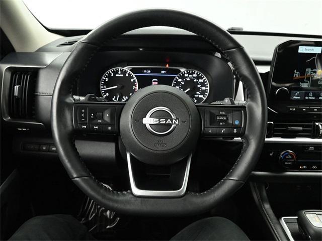 Photo of 2022 Gun Metallic Nissan Pathfinder