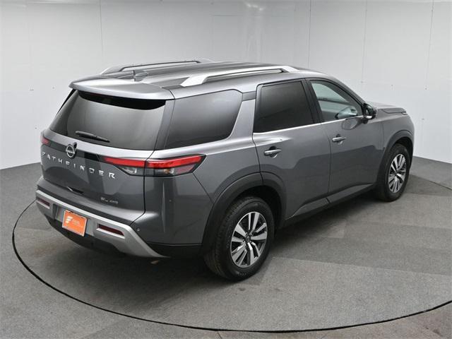 Photo of 2022 Gun Metallic Nissan Pathfinder