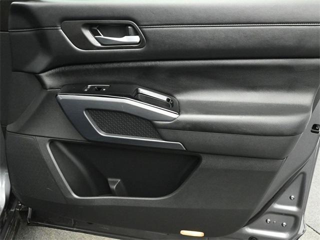 Photo of 2022 Gun Metallic Nissan Pathfinder
