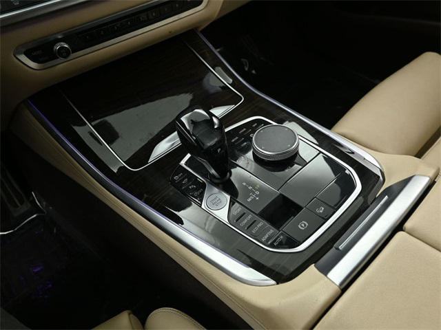 Photo of 2019 Mineral White Metallic BMW X5