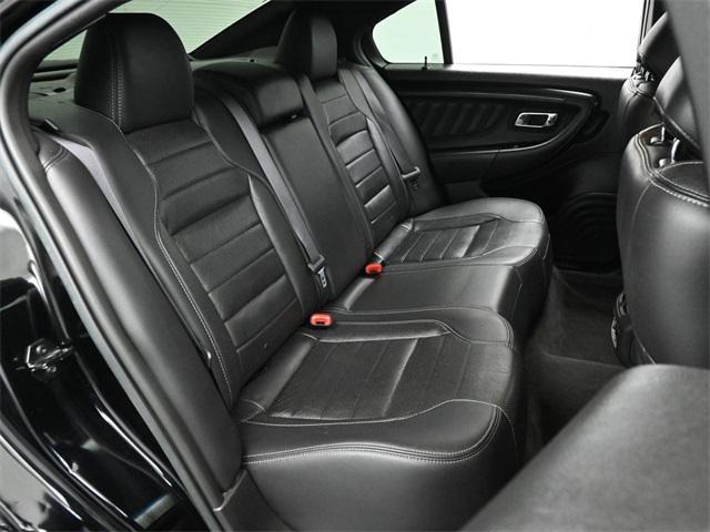 Photo of 2018 Shadow Black Ford Taurus
