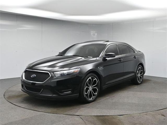 Photo of 2018 Shadow Black Ford Taurus