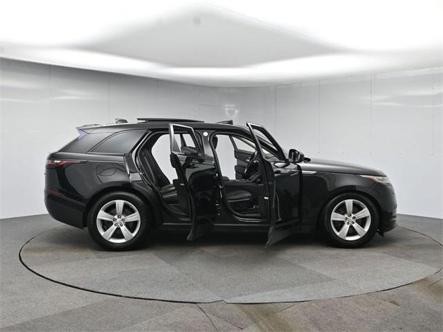 Photo of 2018 Black Land Rover Range Rover Velar