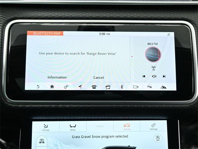 Photo of 2018 Black Land Rover Range Rover Velar