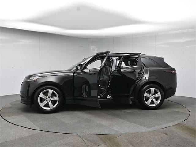 Photo of 2018 Black Land Rover Range Rover Velar