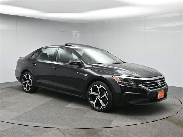 Photo of 2020 Deep Black Pearl Volkswagen Passat