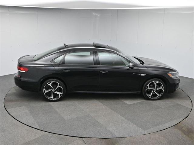 Photo of 2020 Deep Black Pearl Volkswagen Passat