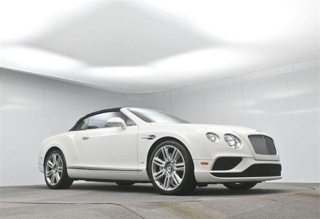 Photo of 2016 White Bentley Continental GT