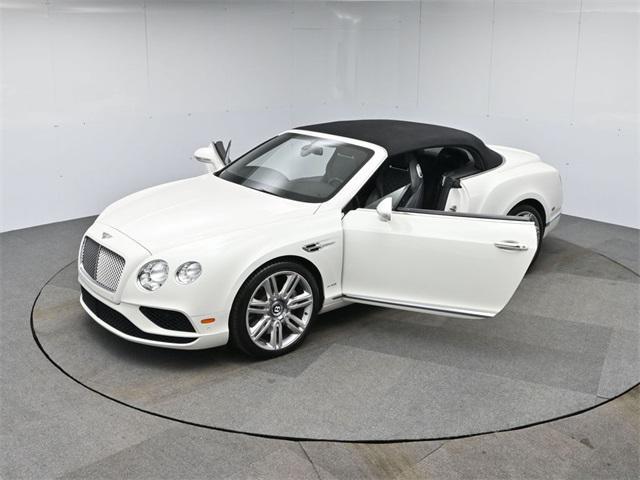 Photo of 2016 White Bentley Continental GT