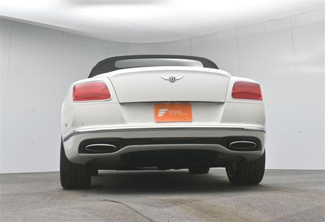Photo of 2016 White Bentley Continental GT