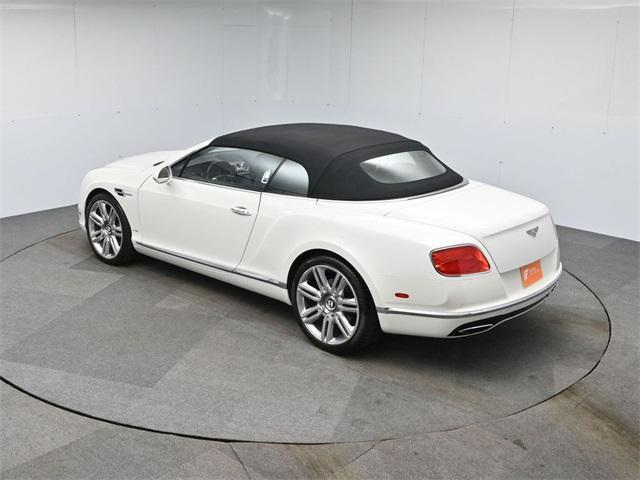 Photo of 2016 White Bentley Continental GT