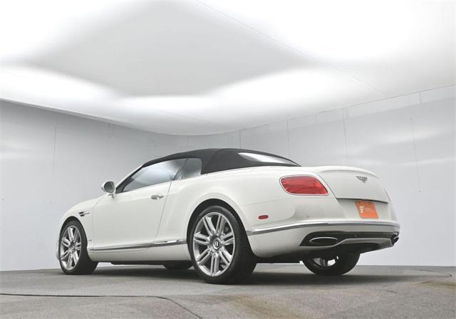 Photo of 2016 White Bentley Continental GT