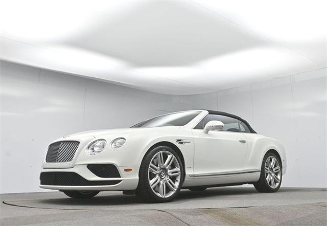 Photo of 2016 White Bentley Continental GT