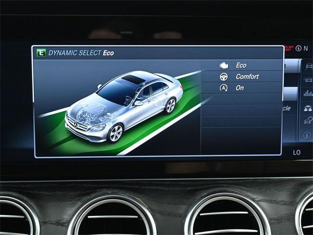 Photo of 2017 White Mercedes-Benz E-Class