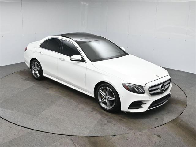 Photo of 2017 White Mercedes-Benz E-Class