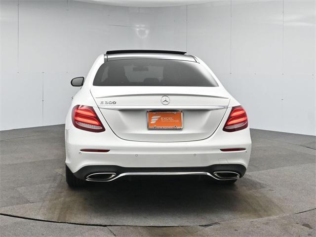 Photo of 2017 White Mercedes-Benz E-Class