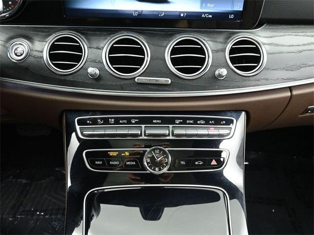 Photo of 2017 White Mercedes-Benz E-Class
