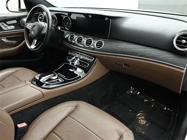 Photo of 2017 White Mercedes-Benz E-Class