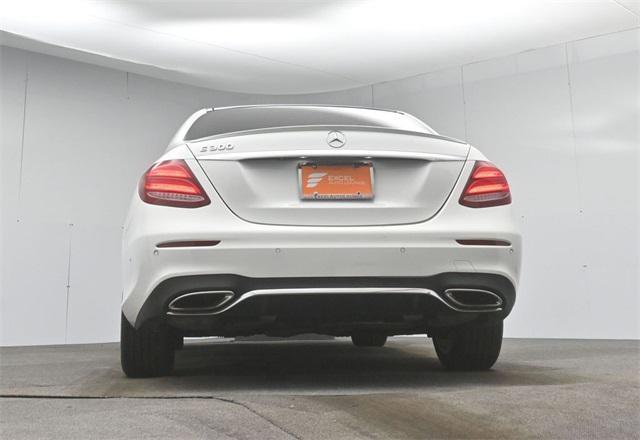 Photo of 2017 White Mercedes-Benz E-Class