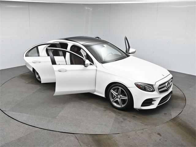 Photo of 2017 White Mercedes-Benz E-Class