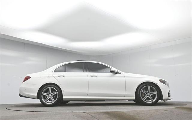 Photo of 2017 White Mercedes-Benz E-Class