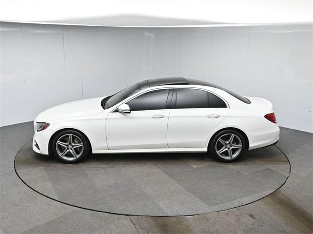 Photo of 2017 White Mercedes-Benz E-Class